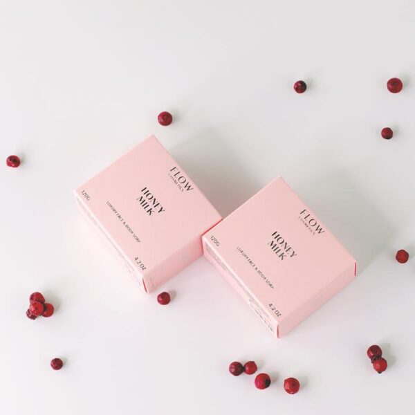 Flow Cosmetics - Honey Milk - Luxe gezichtsreiniger - Afbeelding 2